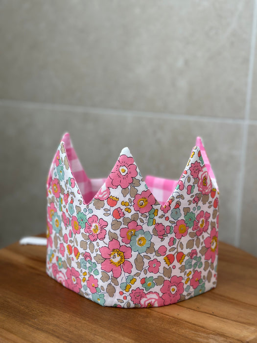 Betsy Pink & Pink Gingham Crown