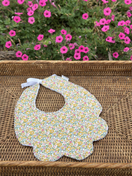 ‘Betsy Ann F’ Liberty Bib