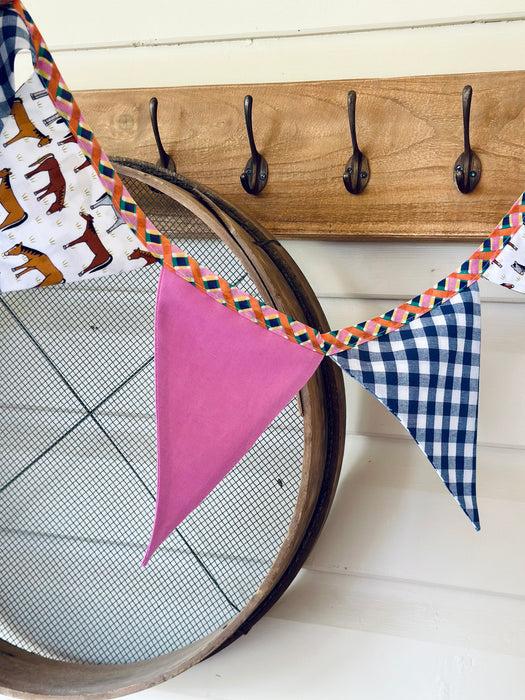 ‘Phoebe’ Bunting