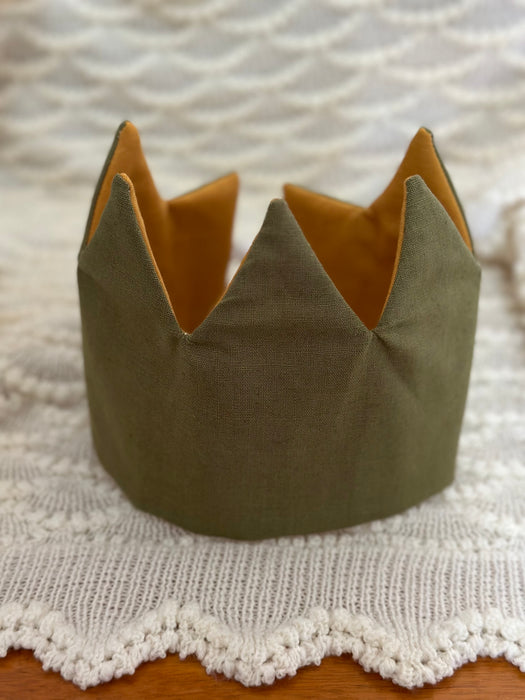 Olive Mustard Crown