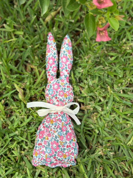 Betsy Ann + Cream Bunny