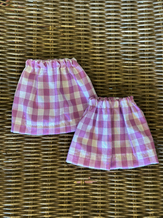 Kids Purple Gingham Sock Guards